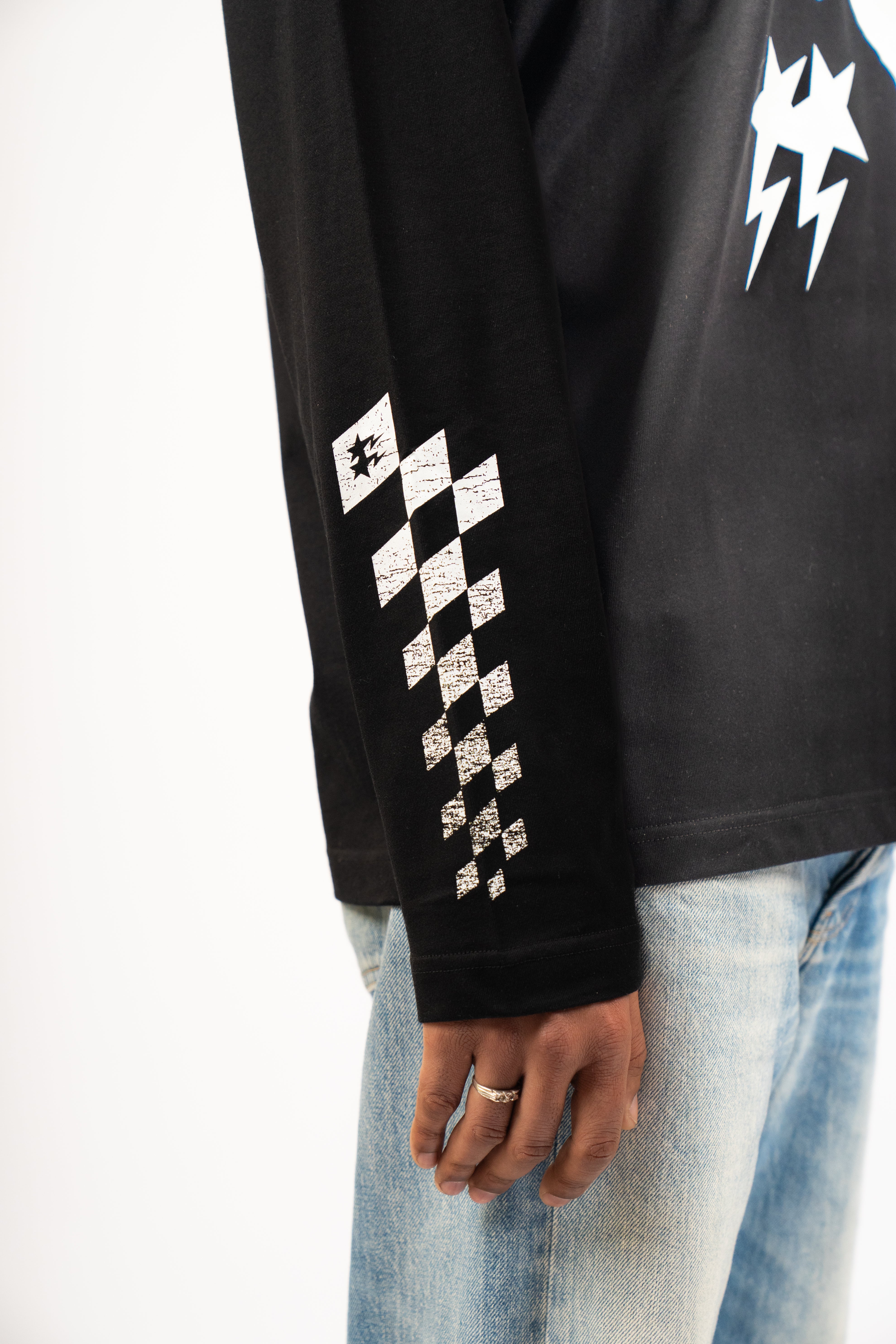 REBELLION LONGSLEEVE